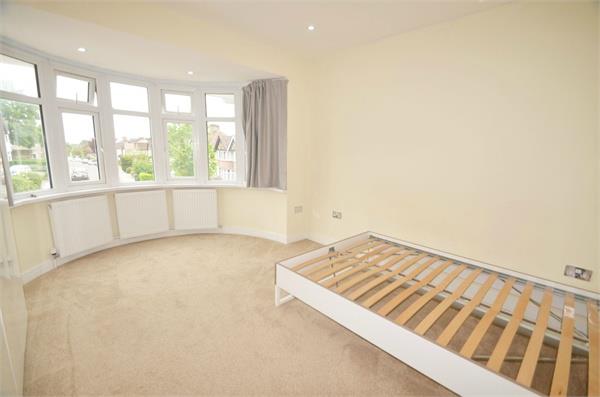 Maxwelton Close, Mill Hill